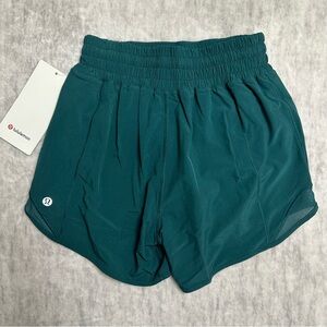 Lululemon Hotty Hot HR 4" Shorts